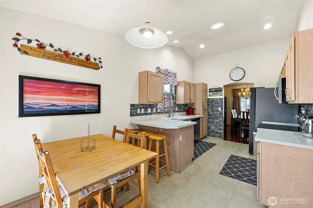 18828 76th Avenue Ct E Puyallup WA 98375