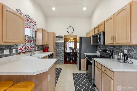18828 76th Avenue Ct E Puyallup WA 98375