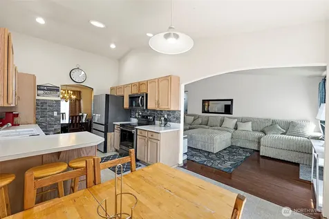 18828 76th Avenue Ct E Puyallup WA 98375