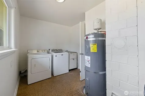 808 117th Street S Tacoma WA 98444