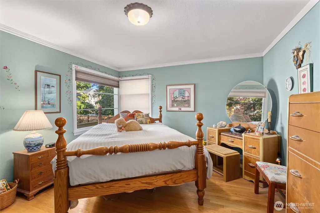 310 NW 75th Street Seattle WA 98117