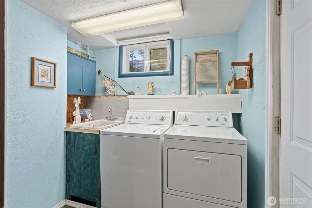 310 NW 75th Street Seattle WA 98117