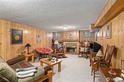 310 NW 75th Street Seattle WA 98117