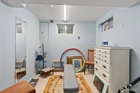310 NW 75th Street Seattle WA 98117