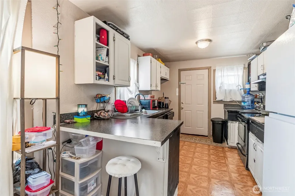1307 Sixth Avenue Kelso WA 98626