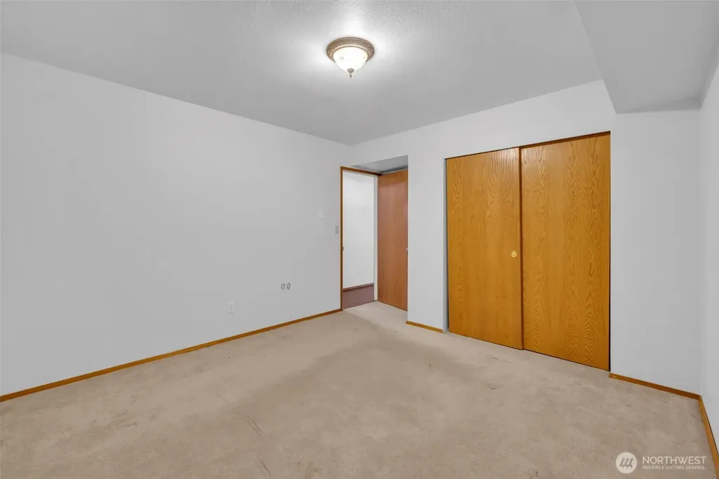 1133 E Hemlock Street Kent WA 98030