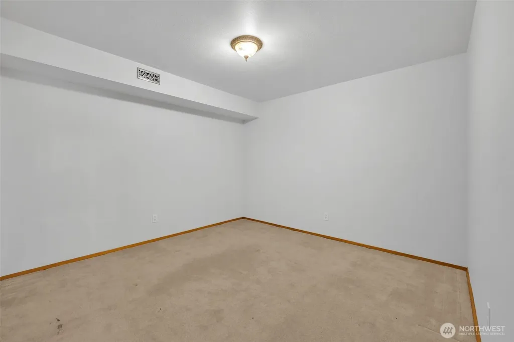 1133 E Hemlock Street Kent WA 98030