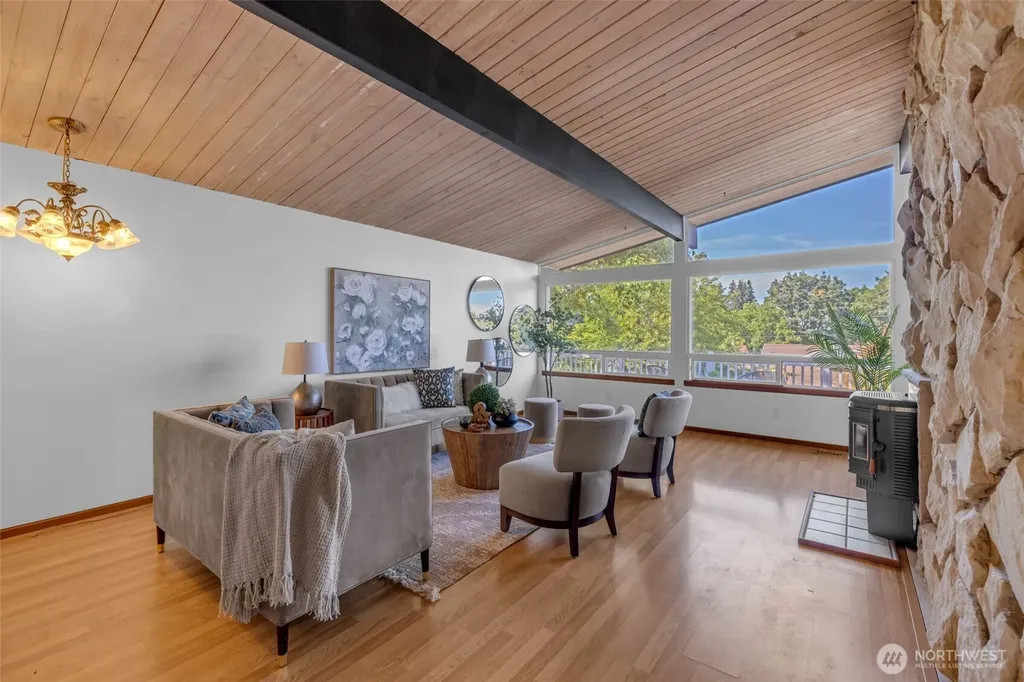 1133 E Hemlock Street Kent WA 98030