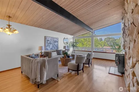 1133 E Hemlock Street Kent WA 98030
