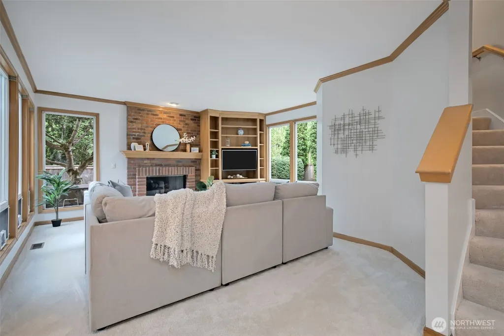 26998 SE 22nd Way Sammamish WA 98075