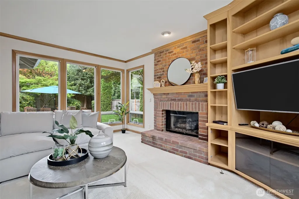 26998 SE 22nd Way Sammamish WA 98075