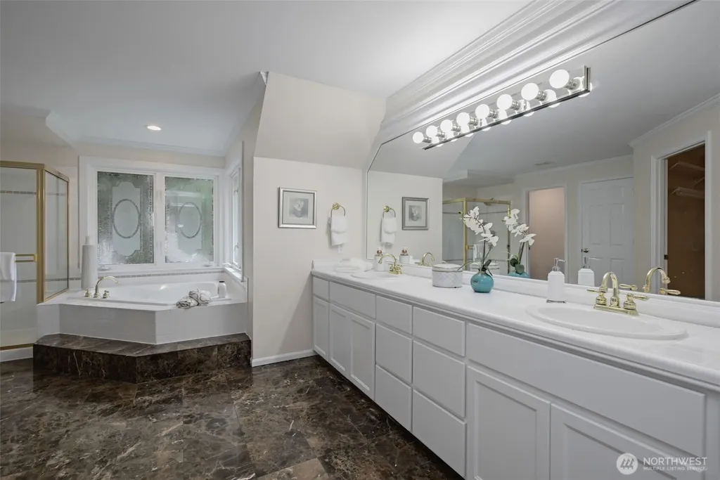 26998 SE 22nd Way Sammamish WA 98075