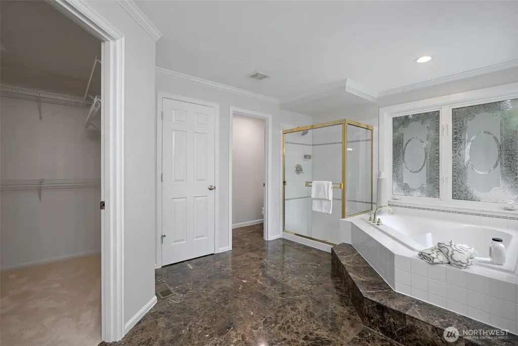 26998 SE 22nd Way Sammamish WA 98075