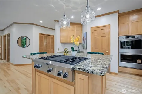 26998 SE 22nd Way Sammamish WA 98075