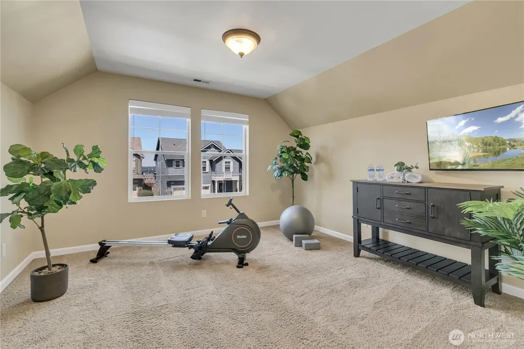 2404 57th Street SE Auburn WA 98092