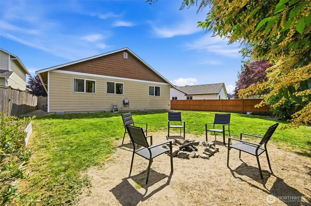 10708 59th Avenue NE Marysville WA 98270