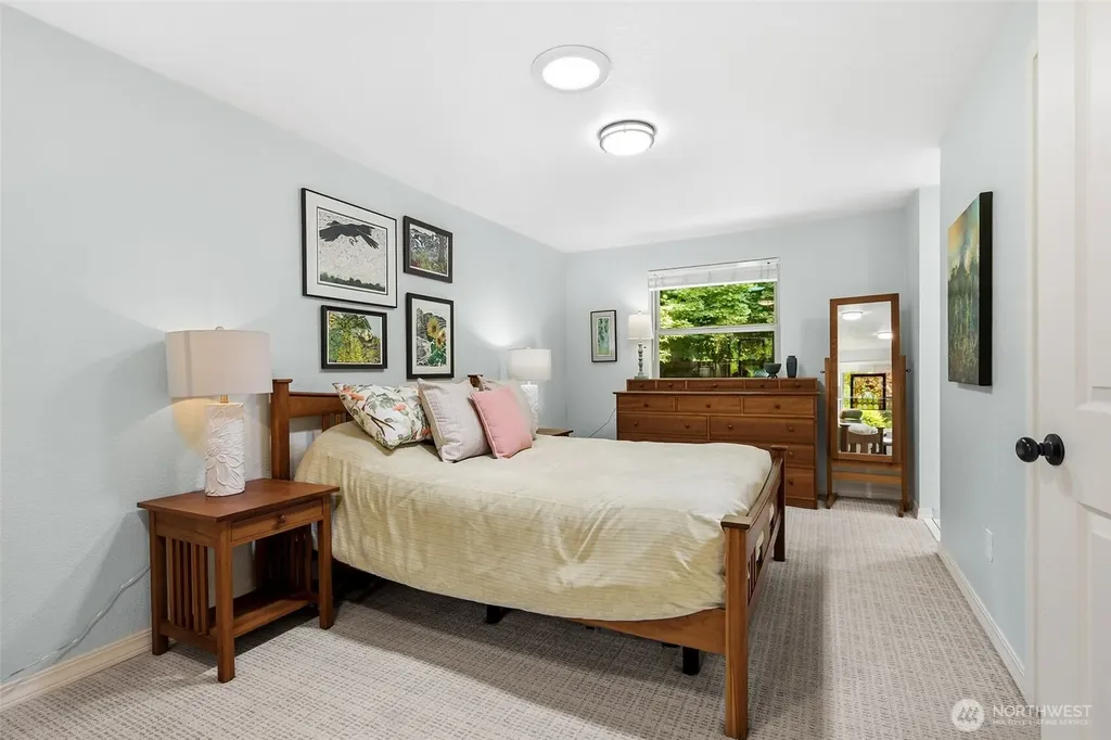 1906 Quince Street NE Olympia WA 98506
