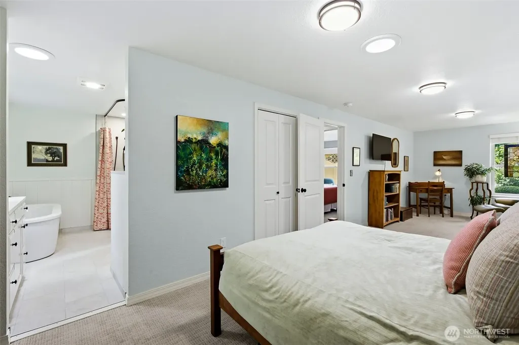1906 Quince Street NE Olympia WA 98506