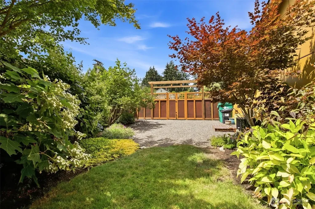 1906 Quince Street NE Olympia WA 98506
