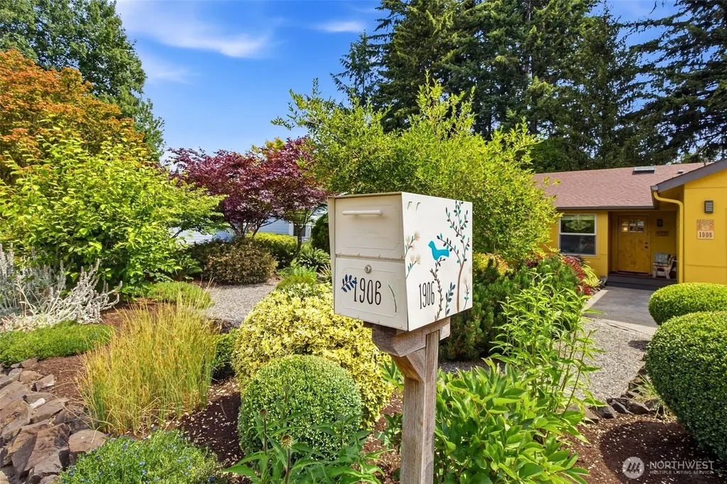1906 Quince Street NE Olympia WA 98506