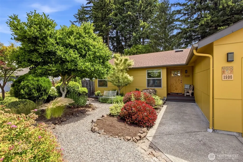 1906 Quince Street NE Olympia WA 98506