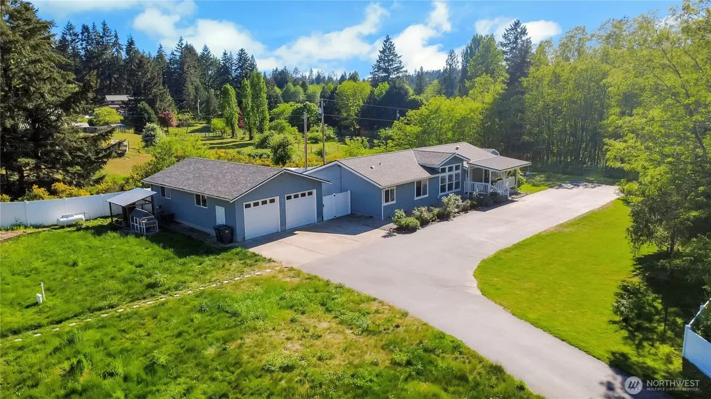 1812 SW Spruce Street Port Orchard WA 98367