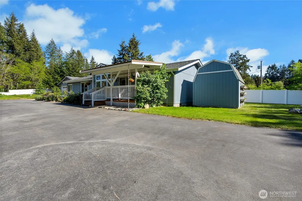 1812 SW Spruce Street Port Orchard WA 98367