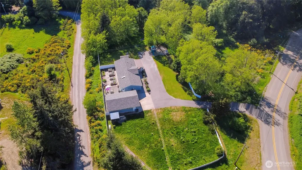 1812 SW Spruce Street Port Orchard WA 98367