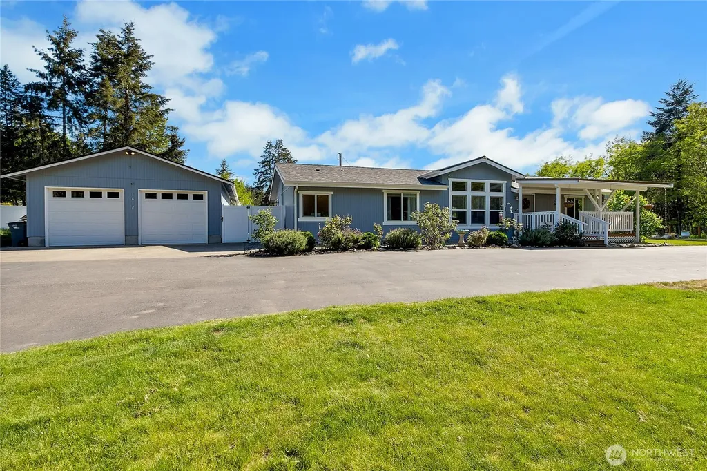 1812 SW Spruce Street Port Orchard WA 98367