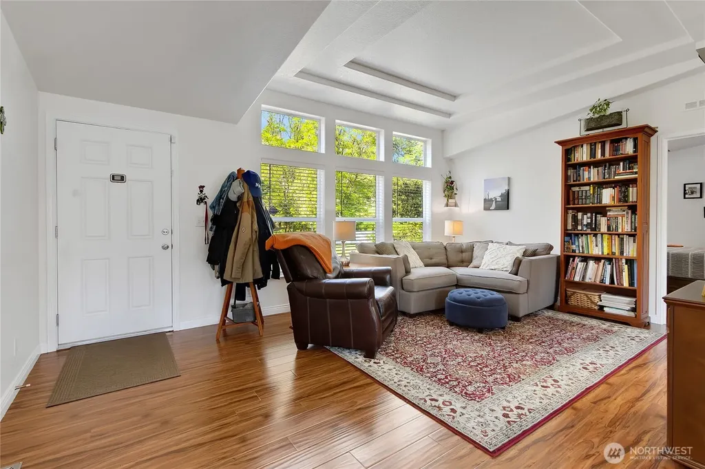 1812 SW Spruce Street Port Orchard WA 98367