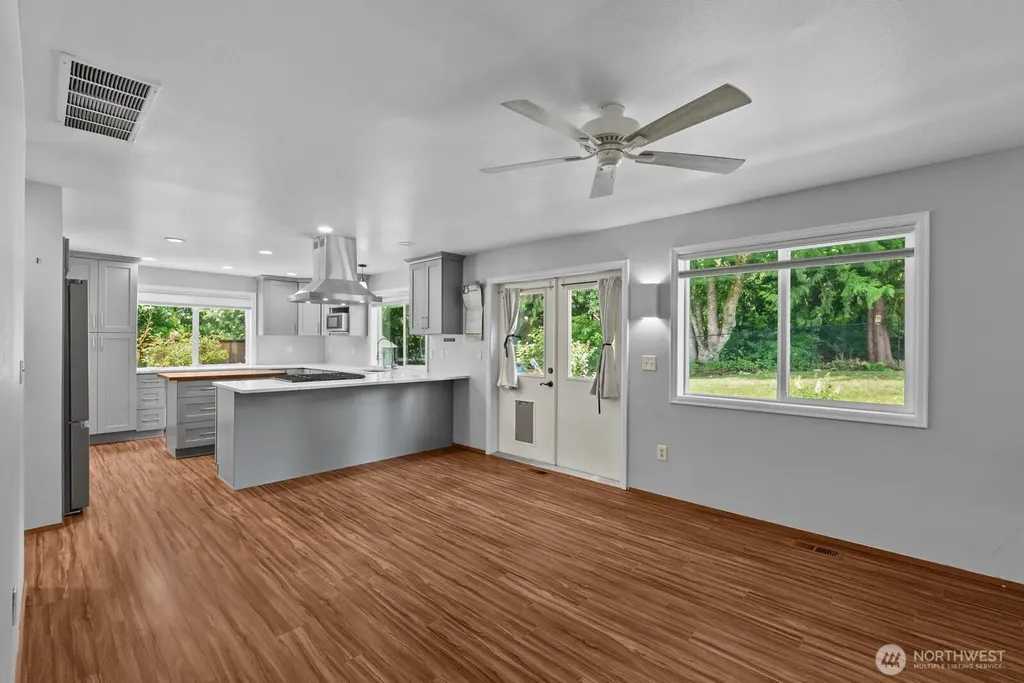 131 146th Street SW Lynnwood WA 98087