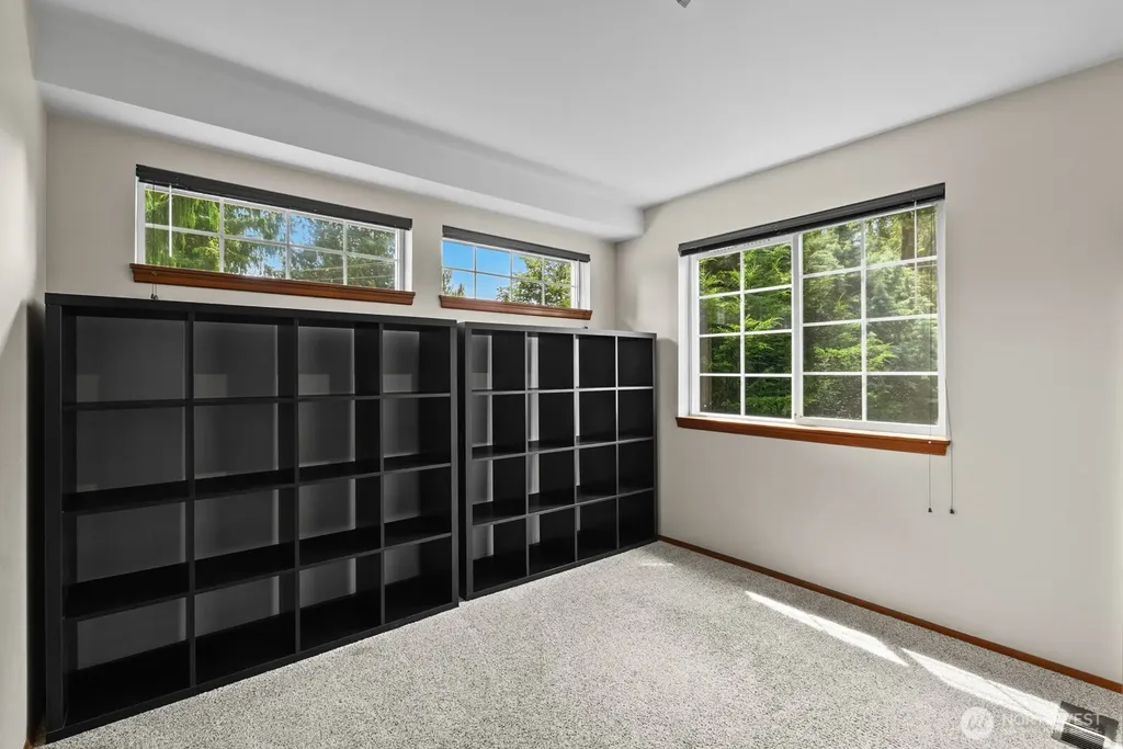 131 146th Street SW Lynnwood WA 98087