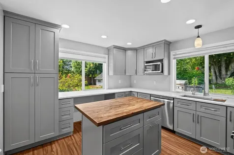 131 146th Street SW Lynnwood WA 98087
