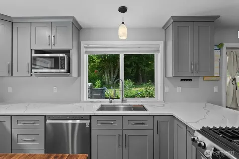 131 146th Street SW Lynnwood WA 98087