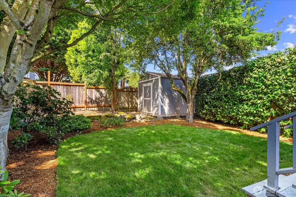 946 N 83rd Street Seattle WA 98103
