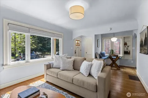 946 N 83rd Street Seattle WA 98103