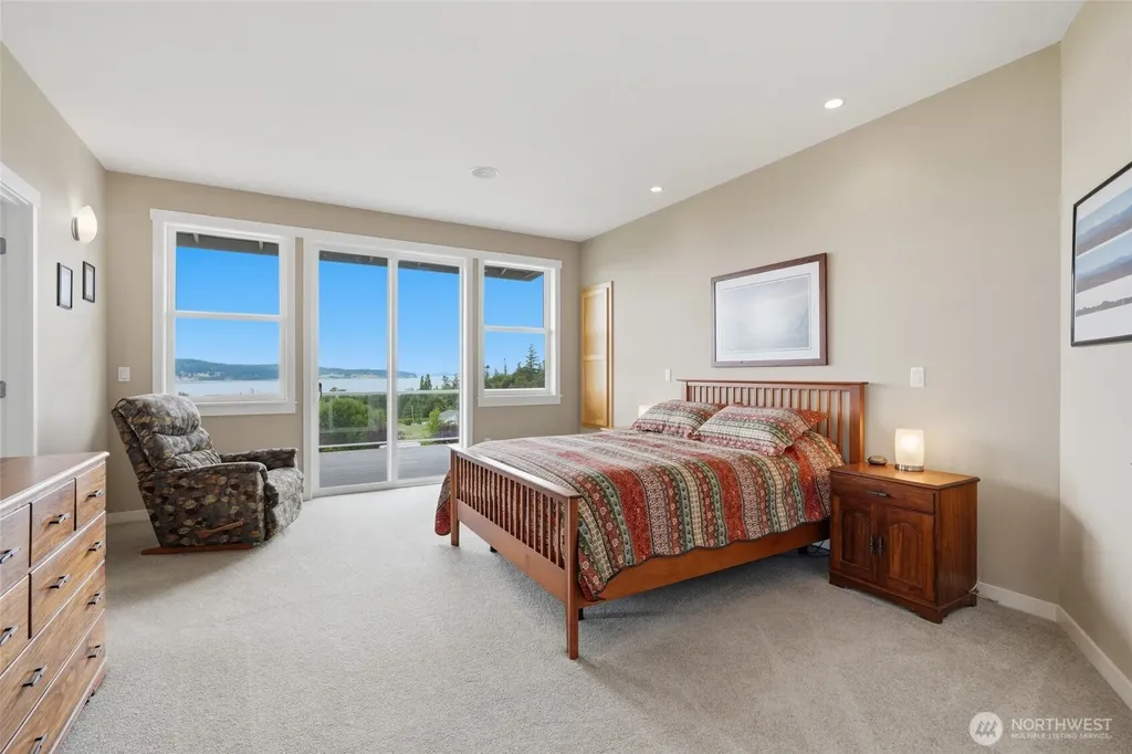 784 Gladstone Drive Camano Island WA 98282