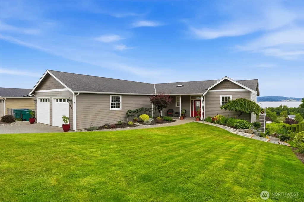 784 Gladstone Drive Camano Island WA 98282