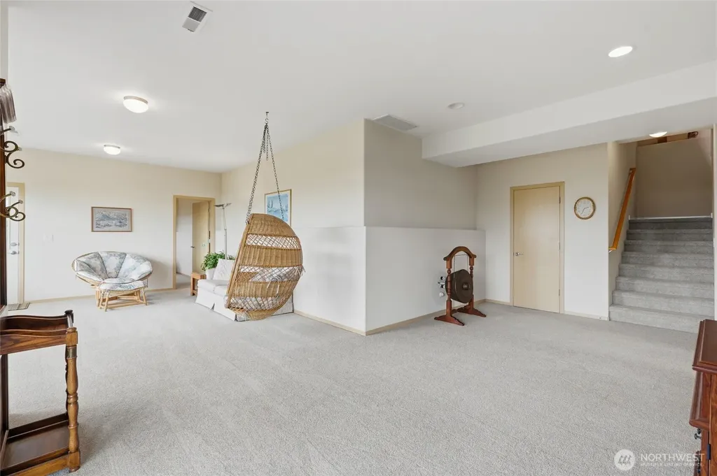 784 Gladstone Drive Camano Island WA 98282