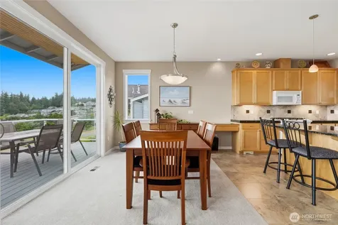 784 Gladstone Drive Camano Island WA 98282