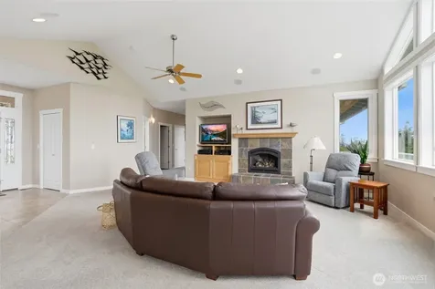 784 Gladstone Drive Camano Island WA 98282