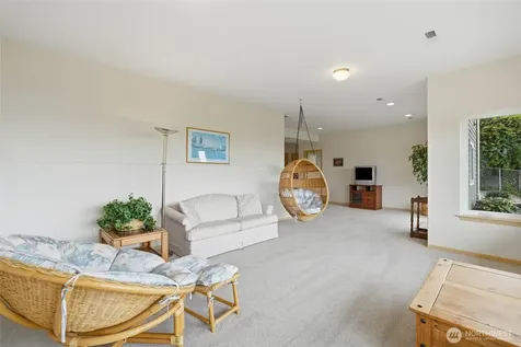 784 Gladstone Drive Camano Island WA 98282