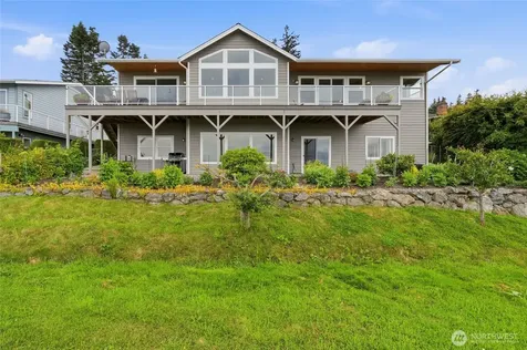 784 Gladstone Drive Camano Island WA 98282