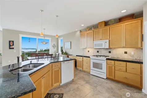 784 Gladstone Drive Camano Island WA 98282