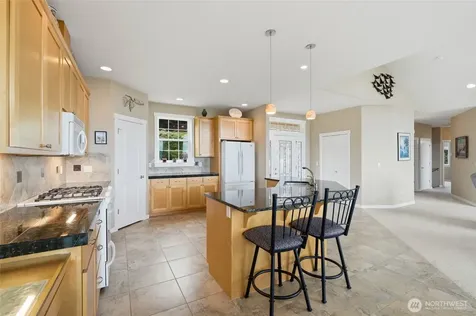 784 Gladstone Drive Camano Island WA 98282