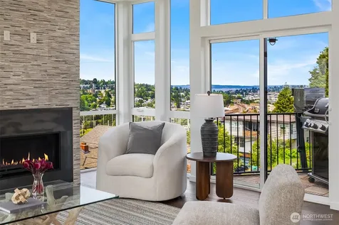 2560 12th Avenue W Seattle WA 98119