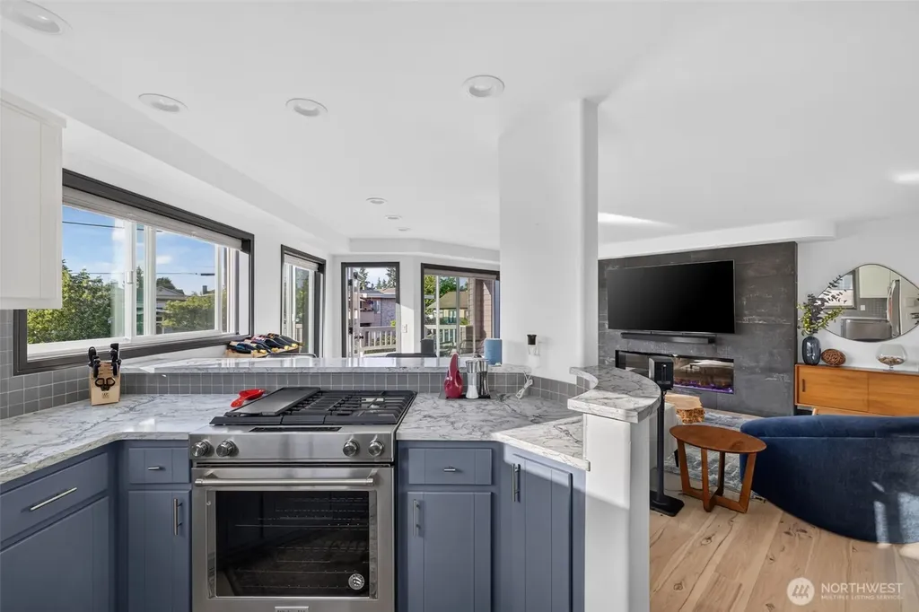 610 Daley Street Edmonds WA 98020