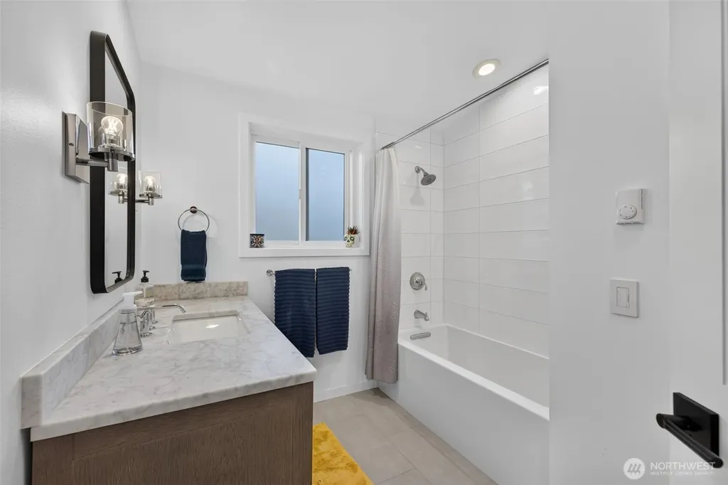 610 Daley Street Edmonds WA 98020