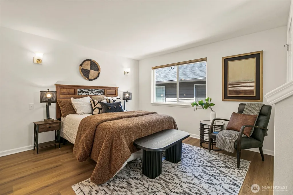 158 15th Avenue Seattle WA 98122