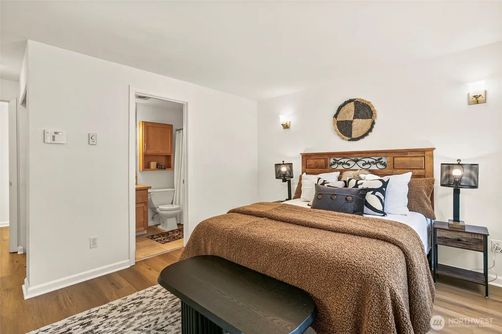 158 15th Avenue Seattle WA 98122